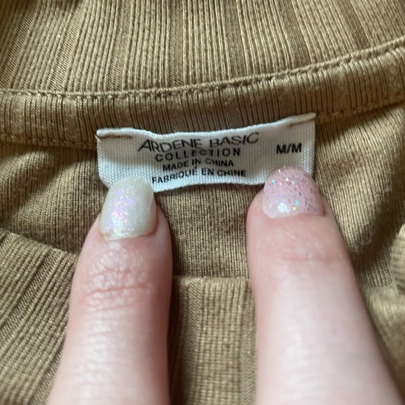 Ardene Shirt Bundle - Cream, Purple, Tan, Green - Picture 4 of 7